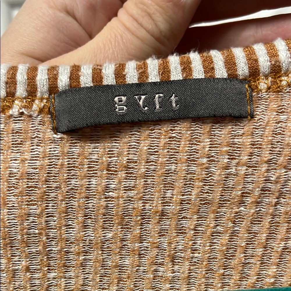 Striped Button-Up Top - Picture 5 of 6